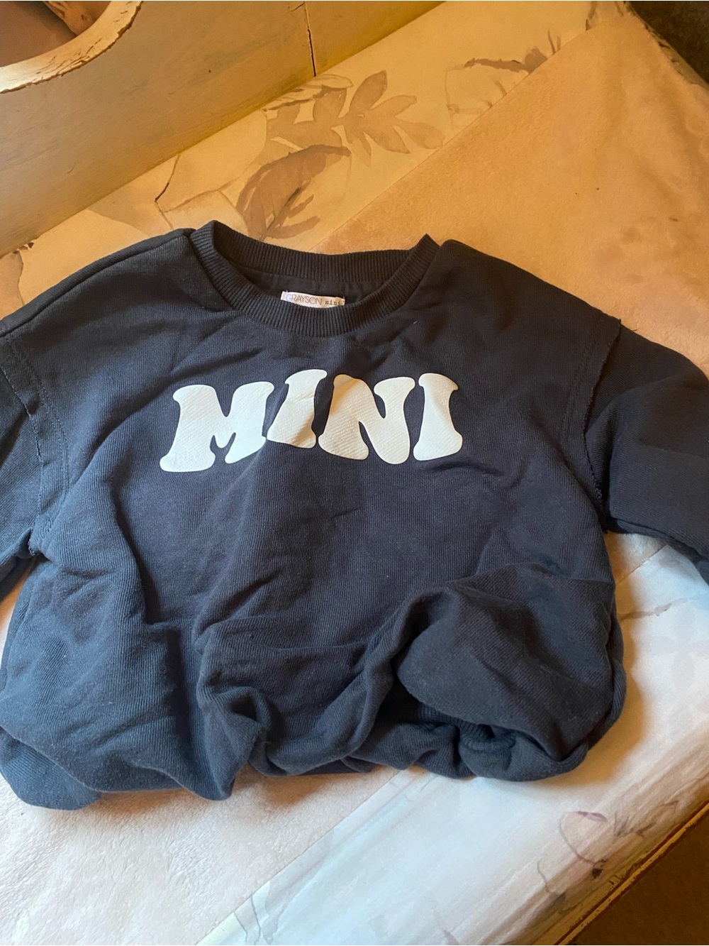 Black 'MINI' Graphic Crewneck Sweatshirt for Kids
